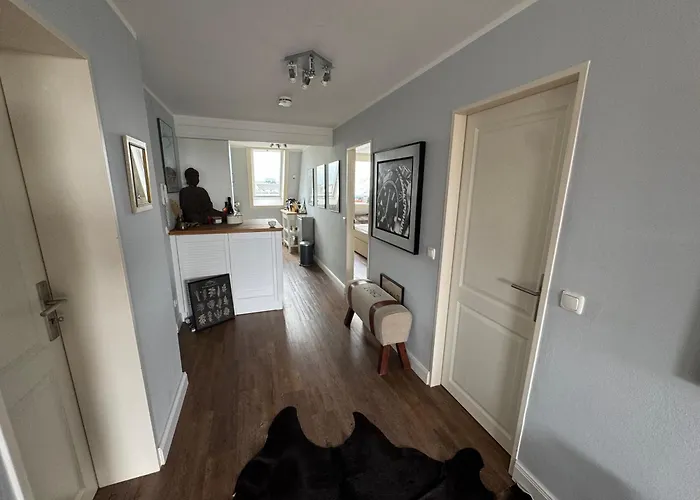 H14 - Prime Location - Perfect For Business & Lifestyle * Hamburg-Harburg