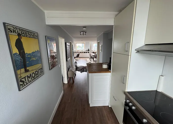 H14 - Prime Location - Perfect For Business & Lifestyle Appartement *