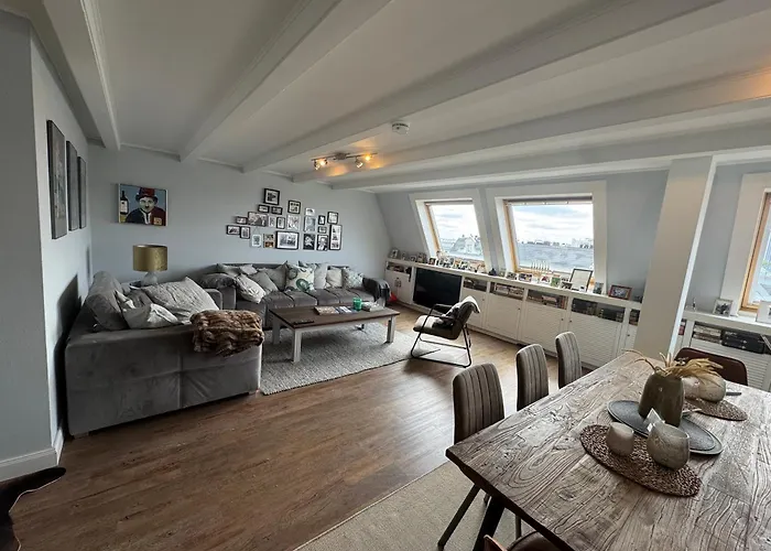 H14 - Prime Location - Perfect For Business & Lifestyle Appartement Hamburg-Harburg